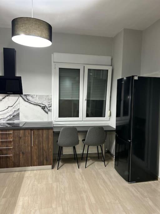 Angies Ledsigns Apartment سالونيك المظهر الخارجي الصورة